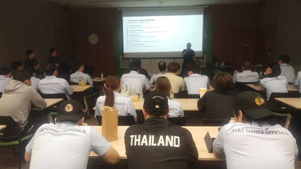 สมาคมฮอกกี้น้ำแข็งไทย ขอบคุณ “รังสิตพลาซ่า” หนุนลาน Ice Naka Arena จัดอบรมผู้ตัดสิน Level 2